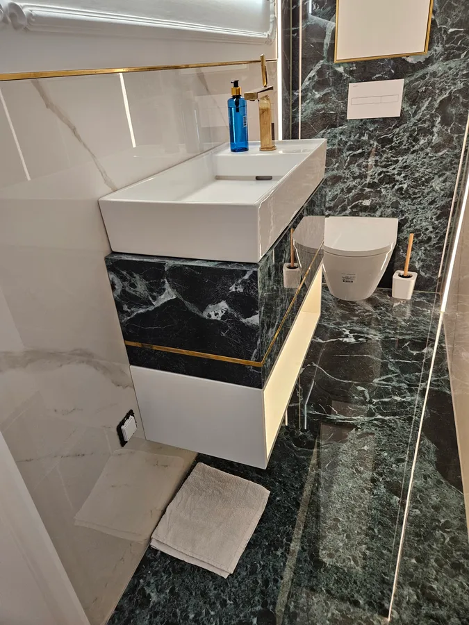 Gostinski WC u Calacatti i Alpe Verdi
